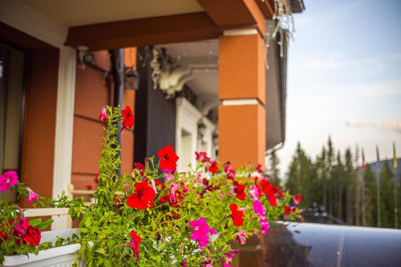 Petros Hotel Bukovel Eksteriør bilde
